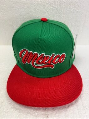 México Embroidered Snapback Hat in Green and Red
